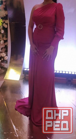 Вечернее красивое платье в хорошем состоянии Донецк - изображение 1