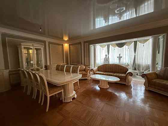 Продажа просторной 3х комнатной квартиры в центре города! Донецк