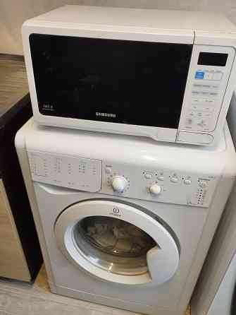 Продам стиральную машинку Индезит оригинал Донецк