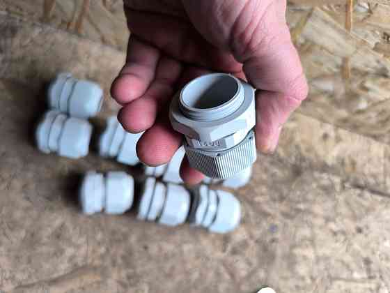 Продам сальник кабельный ввод Донецк