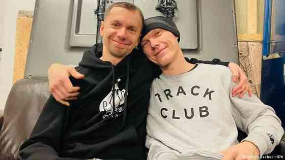 Много наших, цензура одобря Донецк