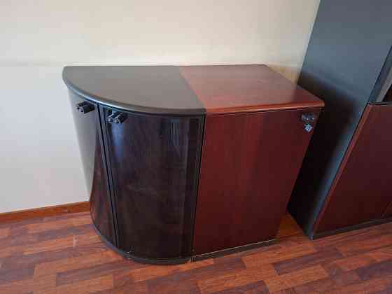 Продам комплект офисной мебели б/у Донецк