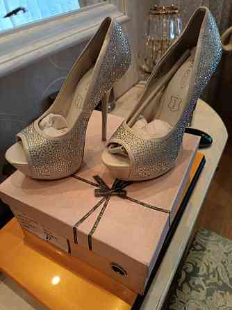 Туфли, новые, Италия, камни сваровски Донецк