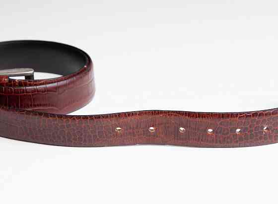 Ремень мужской кожаный б/у коричневый рептилия Донецк