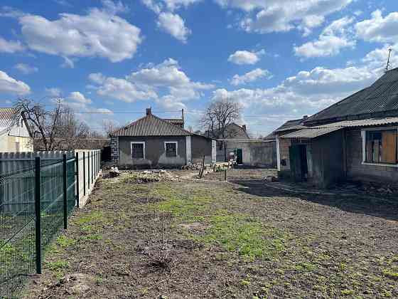 Предлагается 2 дома с земельным участком Донецк