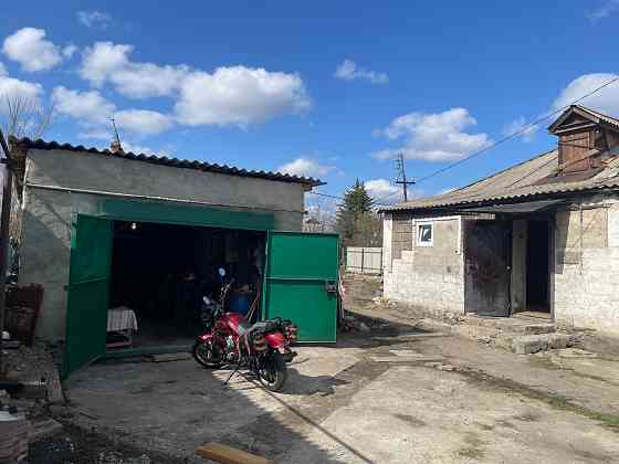 Предлагается 2 дома с земельным участком Донецк