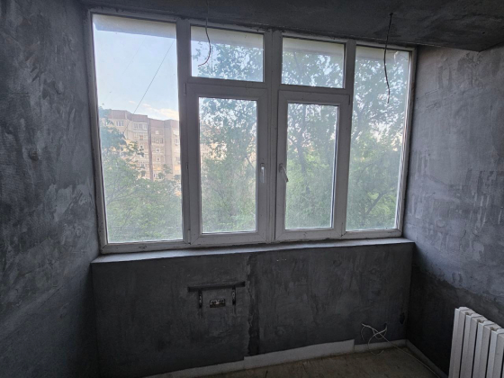 Продается 3-хкомнатная квартира в Донецке Привокзальный площади Донецк