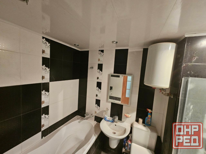 Продается 3-хкомнатная квартира в Донецке Район Привокзальный площади Донецк - изображение 4