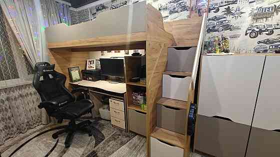 Продам 3ком cвeжий рeмoнт Калининский р-н, ул. 50-й Гвардейской Дивизии Донецк