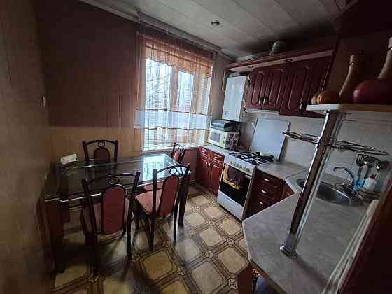 продам 2-х комнатную квартиру Шахтерск