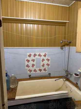 3 к.кв, 64 м2, 2/2 этаж, Макеевка, Центрально-городской р-н, ул. Менжинского. 5 млн Макеевка