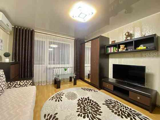 Сдается двухкомнатная квартира в Пролетарском районе Квартира находится на ул. Щетинина. Площадь 59 Донецк