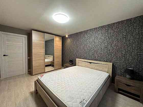 Сдам трёхкомнатную квартиру в Кировском районе на площади Свободы Донецк