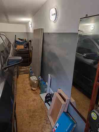 Гараж калининский район. мира44 г торпеда в хорошем состоянии с подвалом Донецк