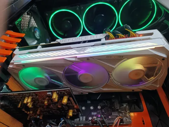 Видеокарта Nvidia RTX 3080 10Gb Asus Rog Strix White Горловка