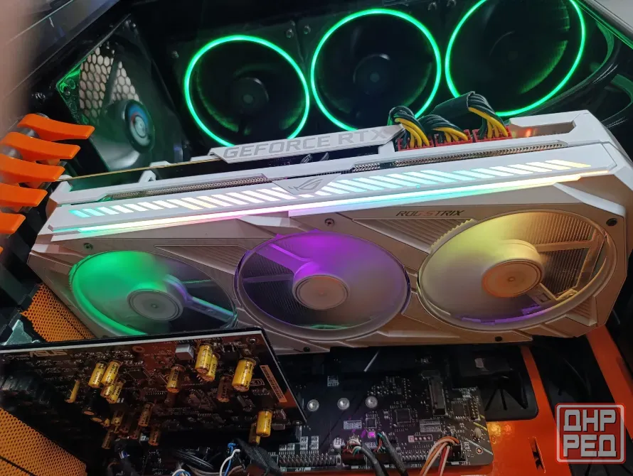 Видеокарта Nvidia RTX 3080 10Gb Asus Rog Strix White Горловка - изображение 3