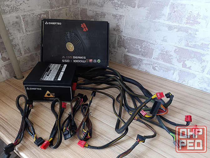Продам блок питания Сhieftec a135 series 1000w Горловка - изображение 1