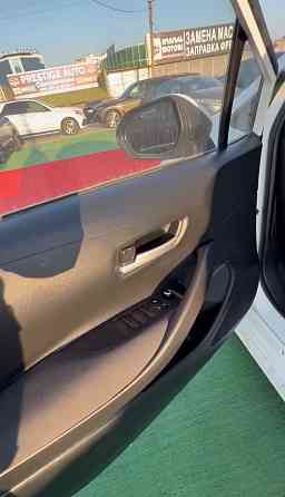 Тойота Королла год 2022 Цвет кузова белый жемчуг бензин 1,8 передний привод Донецк