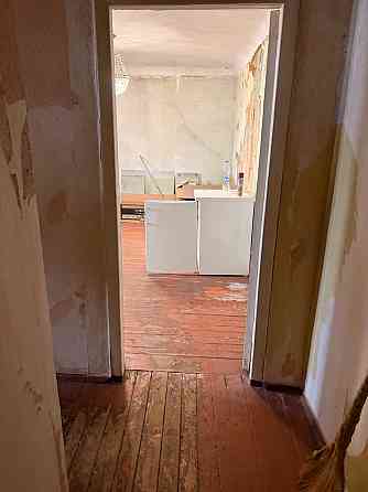 Продам 1комн квартиру в городе Луганск улица Кирова Луганск