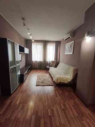 Продается 2 комнатная квартира Ворошиловский р-н площадь Ленина Донецк