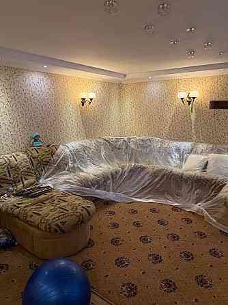 Продается 4-комнатная квартира в центре Шахтерска! Идеальное расположение! Шахтерск