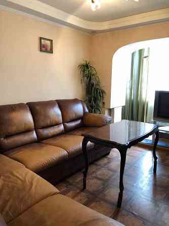 2 к студия на Ватутина Донецк