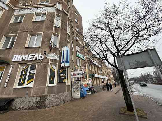 Предлагается к продаже отличное офисно-торговое помещение площадью 2900 м² Донецк