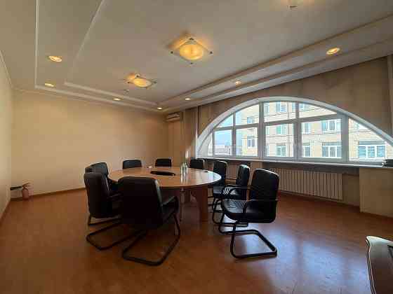 Продаётся отдельно стоящее здание коммерческой недвижимости 700 кв. м. Донецк