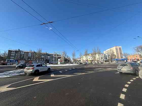 Аренда коммерческого помещения 600 кв.м. на проспекте Богдана Хмельницкого 1а Донецк