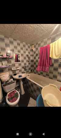 продам 1 к.кв. киевский р. гладковка северская 2500 мил .р.. Донецк