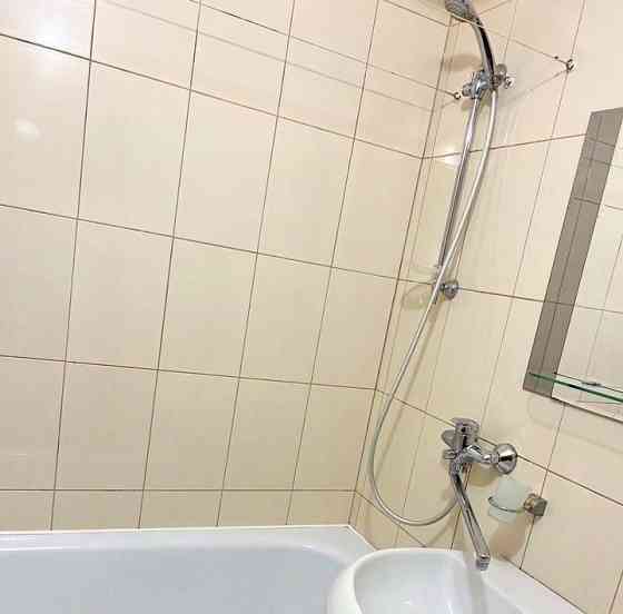 Уютная двухкомнатная квартира 54 квм. с хорошим ремонтом в мк-ре Цветочный Донецк