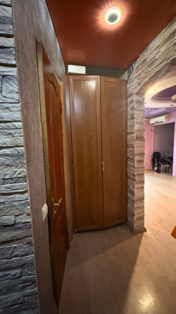 Продам 2ком 4/5эт. Университетская Донецк