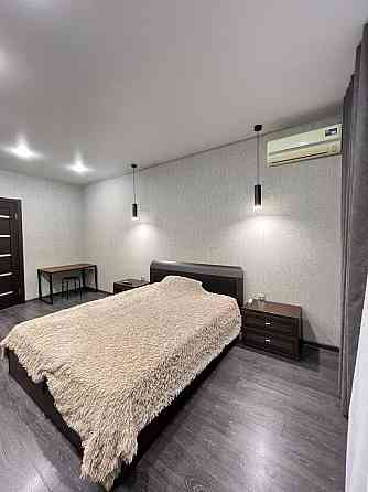 в Калининском районе, по адресу бульвар Шевченко, дом 97 сдаётся 1 комнатная квартира Донецк