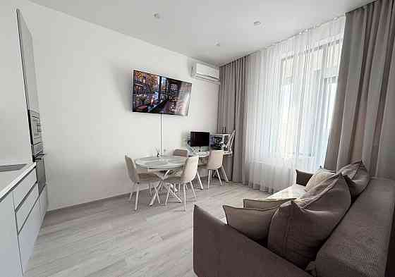 Сдаю двухкомнатную квартиру 34.0 м² этаж 6/10 город Донецк, Ворошиловский район, проспект Богдана Хм Донецк