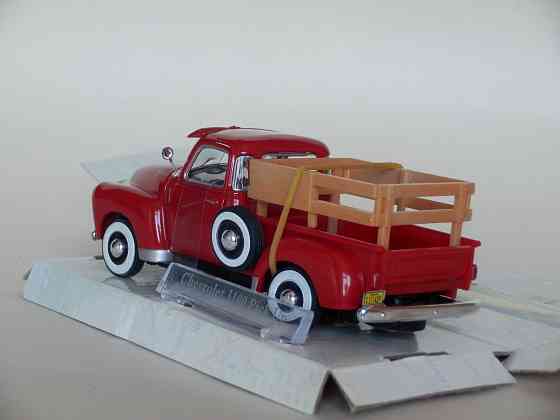Chevrolet 3100 Pick Up - CARARAMA - 1/43 Донецк