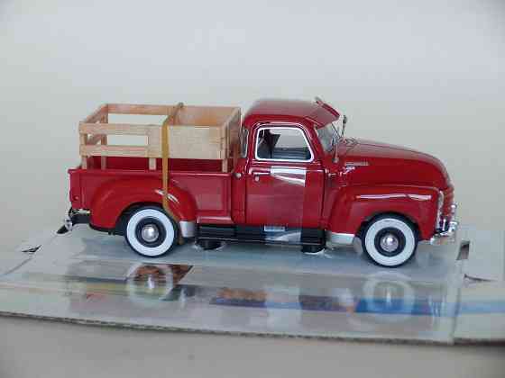 Chevrolet 3100 Pick Up - CARARAMA - 1/43 Донецк