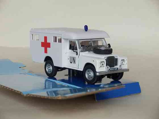 Land Rover Series 3 109 UN Rescue - CARARAMA - 1/43 Донецк