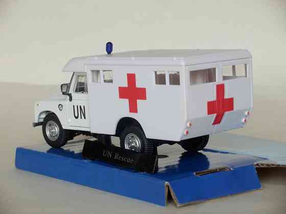 Land Rover Series 3 109 UN Rescue - CARARAMA - 1/43 Донецк