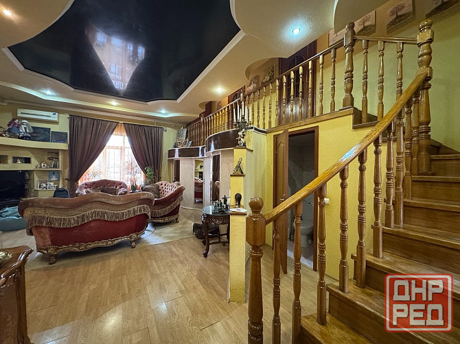 Дом 350 м² с бассейном и сауной, ул. Фрунзе Донецк - изображение 2