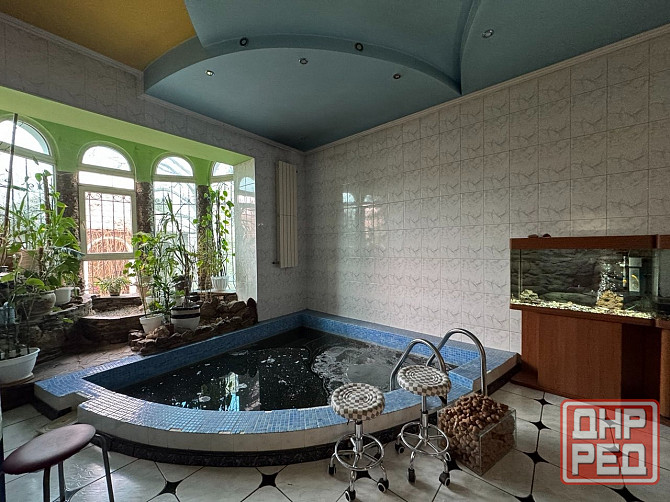 Дом 350 м² с бассейном и сауной, ул. Фрунзе Донецк - изображение 4