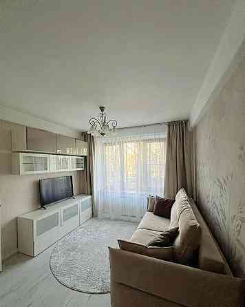 Сдаю однокомнатную квартиру 33.0 м² этаж 2/5 город Донецк, Ворошиловский район, проспект Ильича, Бру Донецк