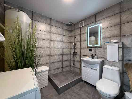 Продается 3-комнатная квартира в Ленинском районе Донецка! Донецк