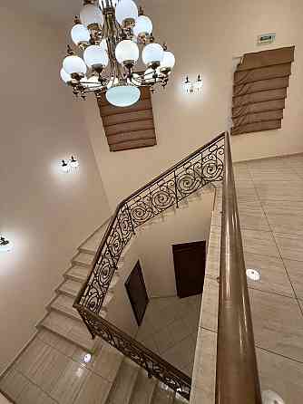 Сдается в аренду офисное помещение площадью 600 кв.м. в Киевском районе Донецка по улице Артёма Донецк