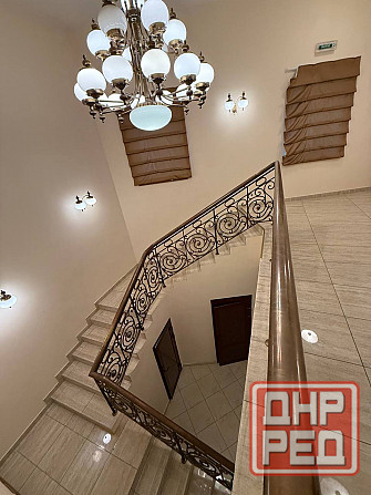 Сдается в аренду офисное помещение площадью 600 кв.м. в Киевском районе Донецка по улице Артёма Донецк - изображение 4