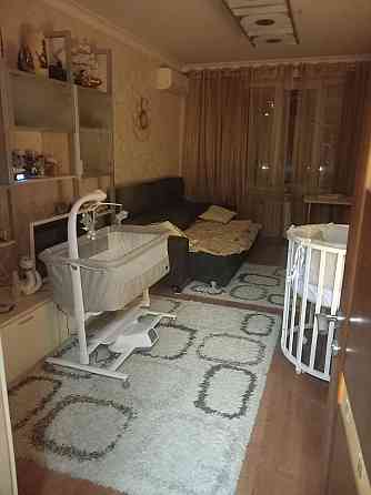 Детская приставная кроватка Carello Bloom с электронной системой укачивания Донецк