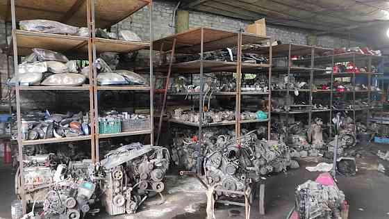 в продаже запчасти для авто Енакиево