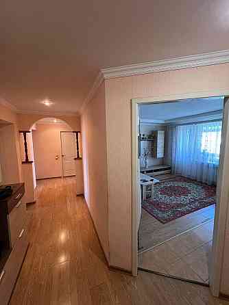 Продам 4-х комнатную квартиру Мариуполь