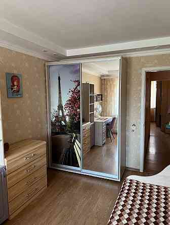 Продам 4-х комнатную квартиру Мариуполь