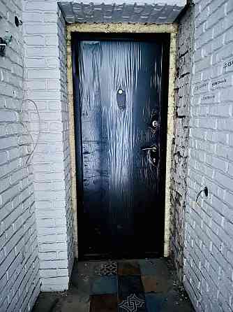 Продается трехкомнатная квартира в Приморском районе Мариуполь