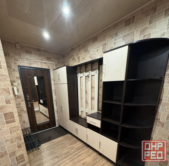 Сдаю двухкомнатную квартиру 60.0 м² этаж 1/5 Ленинский р-н. Донецк - изображение 1